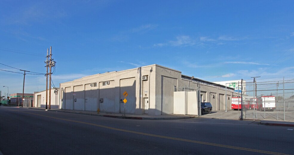 More Photos Of 1705 E Hooper Ave, Los Angeles Warehouse For Sale