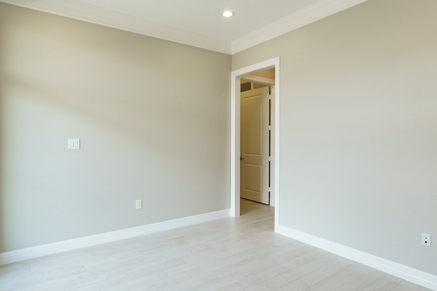 More Photos Of 10401 S Mason Rd Building B, Richmond Medical For Sale