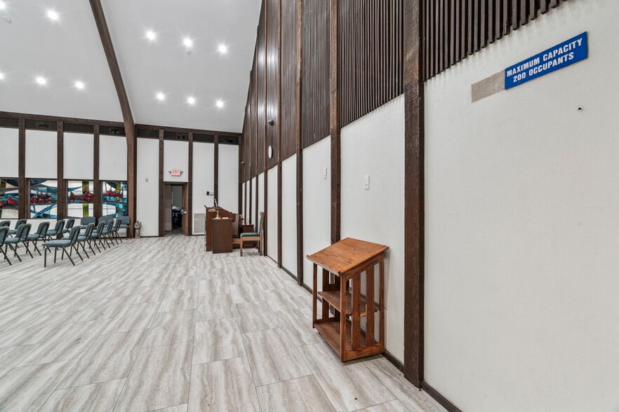 More Photos Of 3511 Linkwood Dr, Houston Religious Facility For Sale