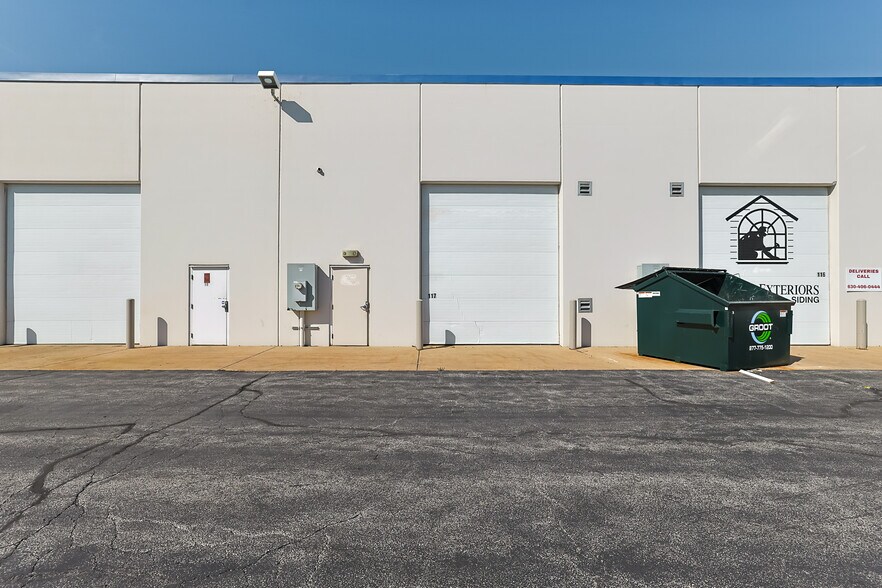 More Photos Of 1585 Beverly Ct, Aurora Warehouse For Sale