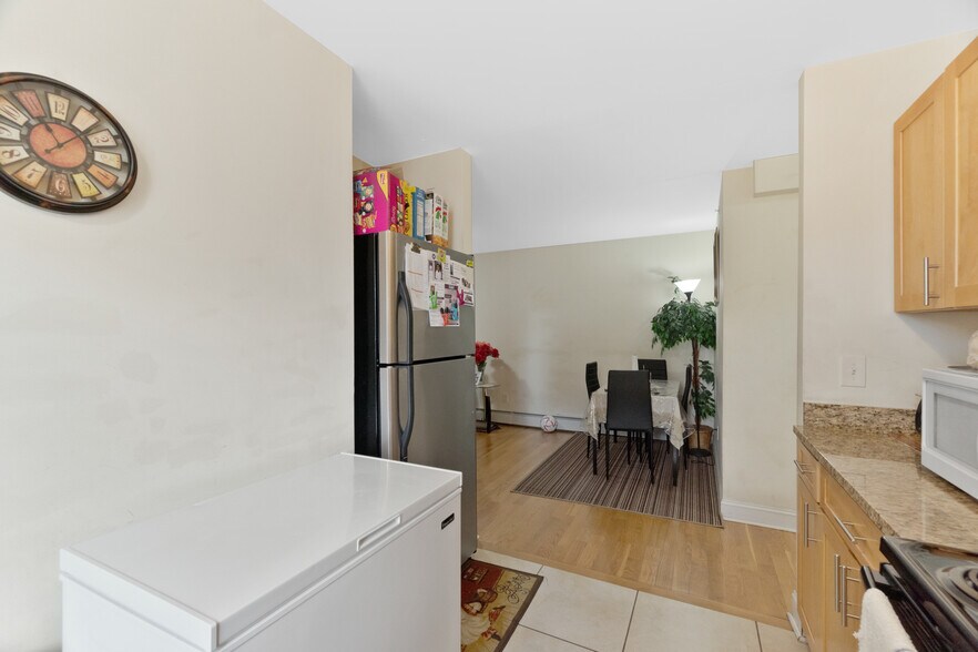 More Photos Of 71-79 Wood Ave, Bridgeport Storefront Retail Residential For Sale