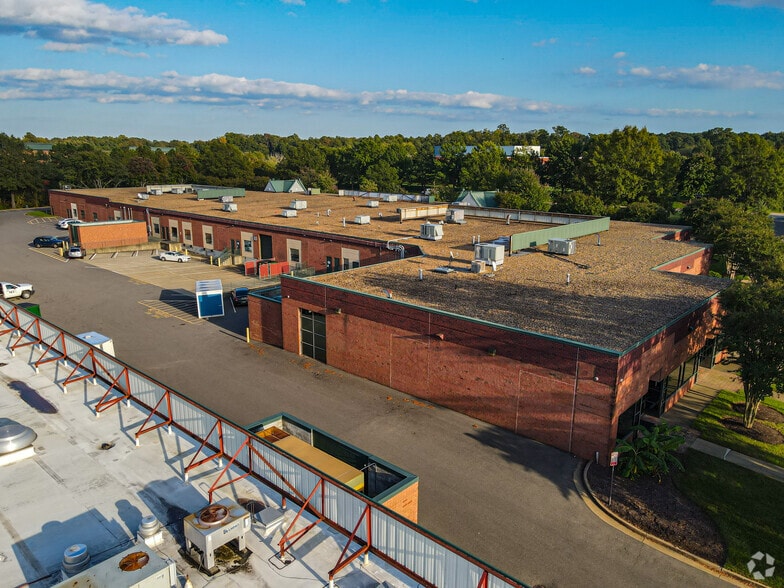 More Photos Of 5500 Cox Rd, Glen Allen Light Manufacturing For Lease