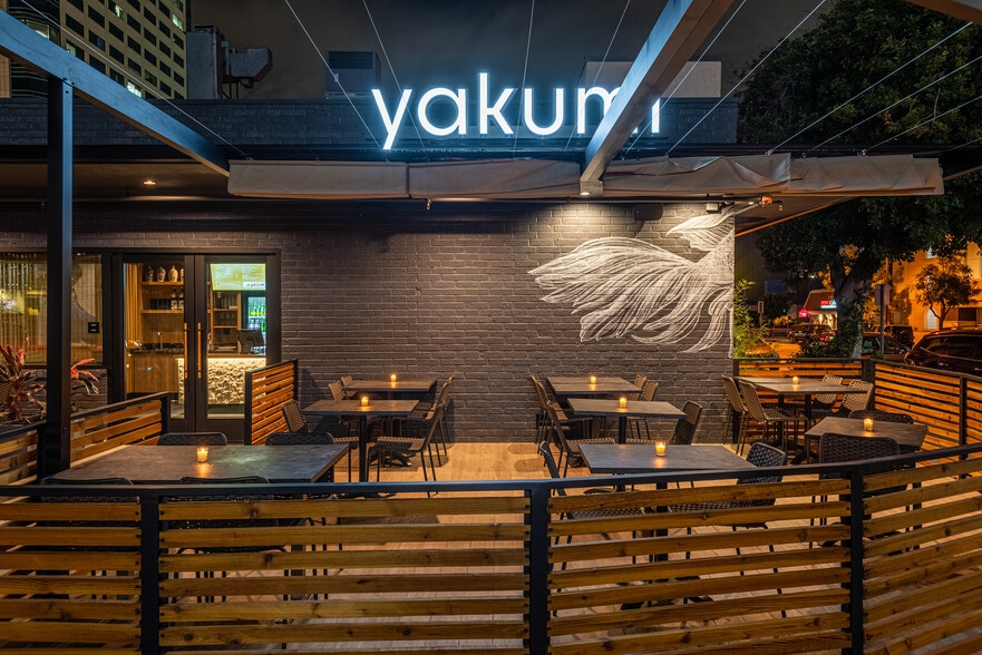 More Photos Of 3919 W Riverside Dr, Burbank Freestanding For Lease