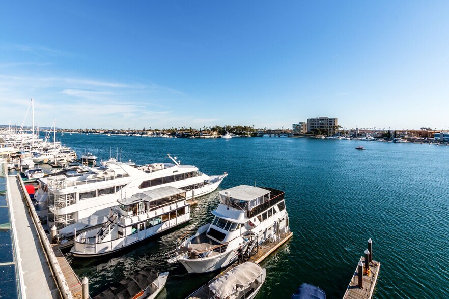 More Photos Of 2901 W Coast Hwy, Newport Beach Office For Lease