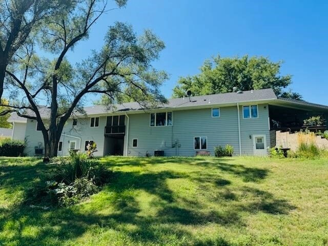 More Photos Of 1522-1624 Centennial Dr, McCook Apartments For Sale