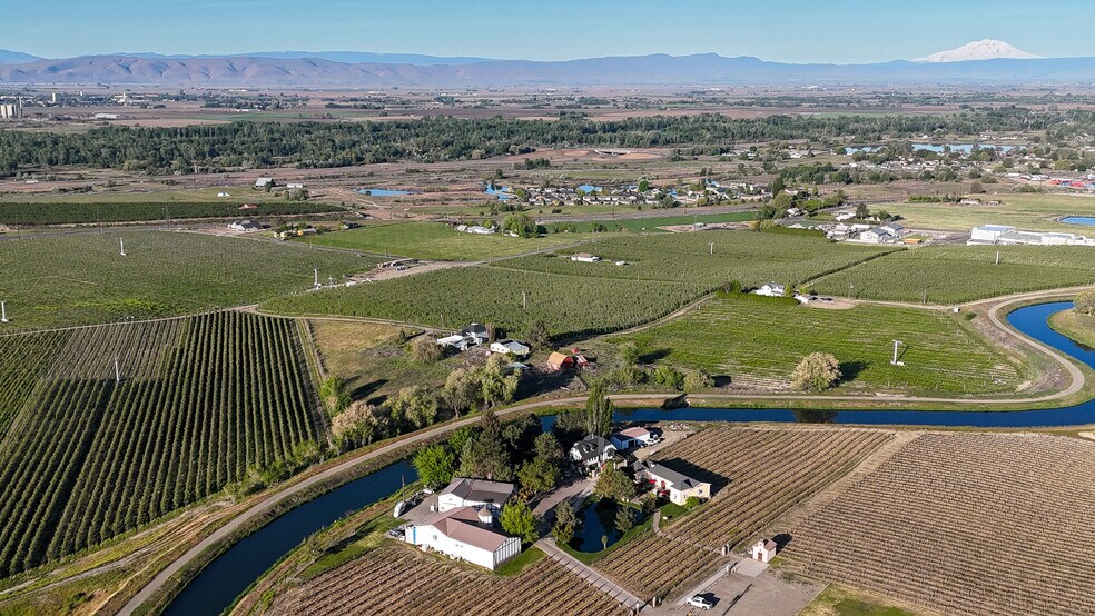 More Photos Of 500 S Bonair Rd, Zillah Winery Vineyard For Sale