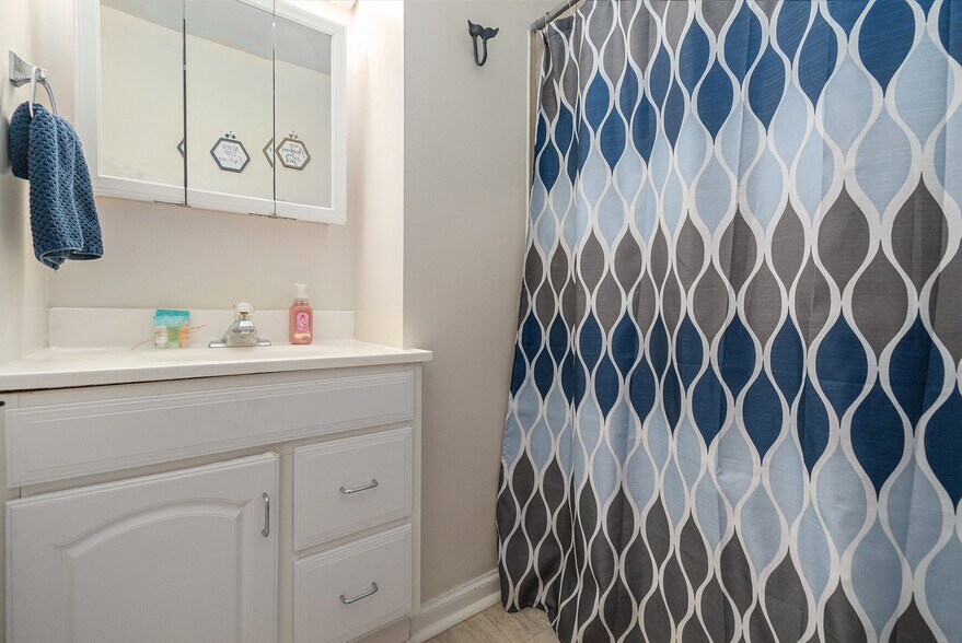 More Photos Of 1102-1108 N L Street, Fremont Apartments For Sale