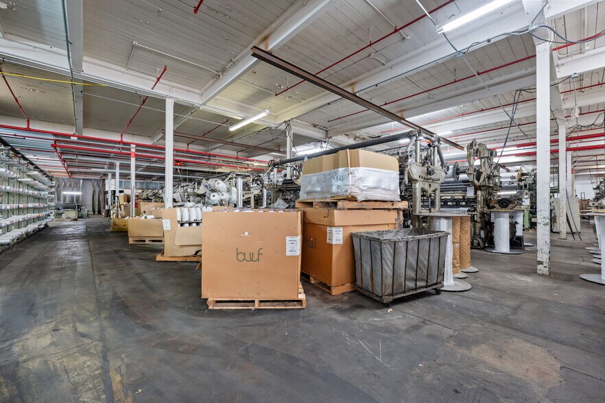 More Photos Of 312 W Luther Ave, Liberty Manufacturing For Sale