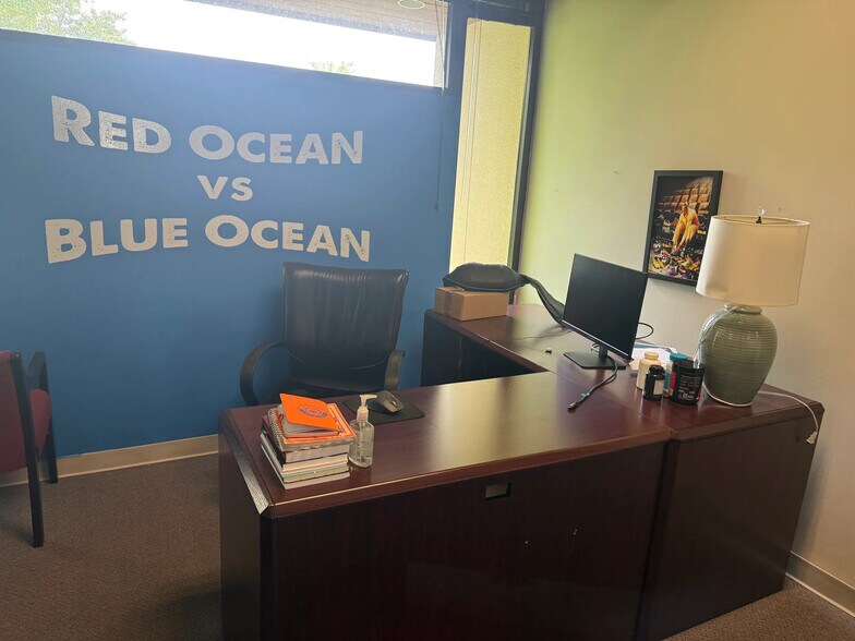 More Photos Of 7847 Tanners Gate Ln, Florence Office For Sale