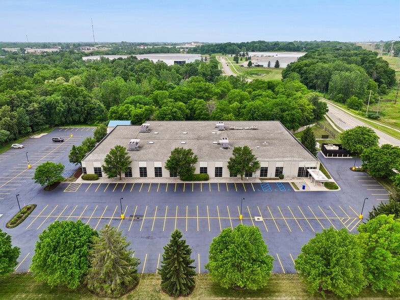 More Photos Of 3355 Walker Ave NW, Grand Rapids Office For Lease