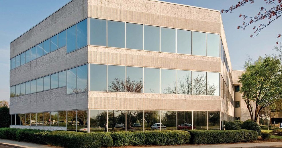 More Photos Of 777 Lowndes Hill Rd, Greenville Coworking Space