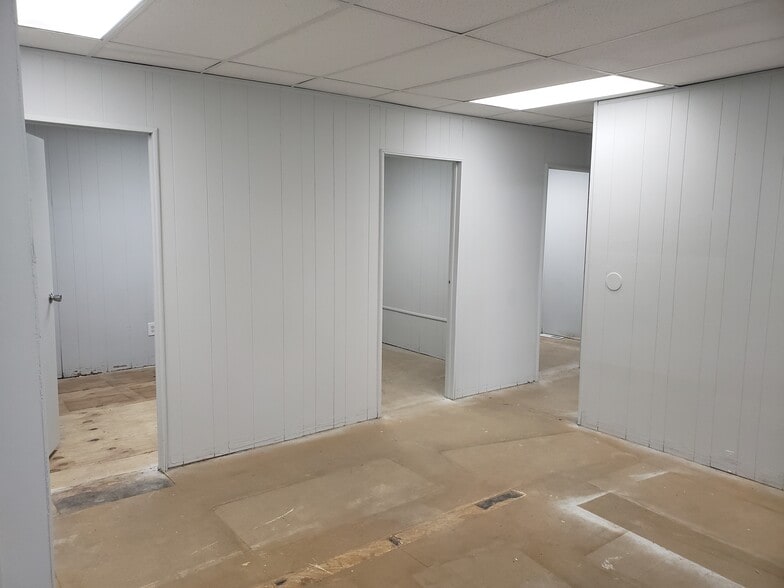 More Photos Of 453 Amboy Ave, Woodbridge Medical For Lease