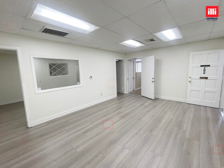 More Photos Of 6742 Van Nuys Blvd, Van Nuys Office For Lease