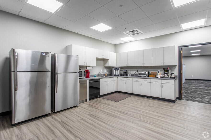 More Photos Of 3 Easton Oval, Columbus Office For Lease