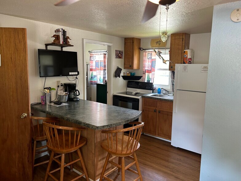 More Photos Of 141 County Road 851, Elizabeth Hotel For Sale