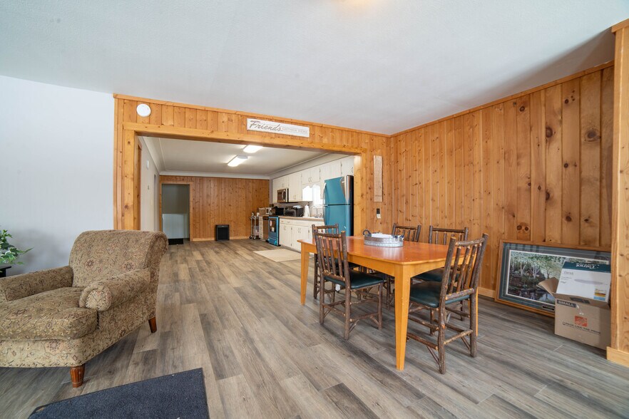 More Photos Of 16082 S Antler Inn Rd, Wascott Restaurant For Sale