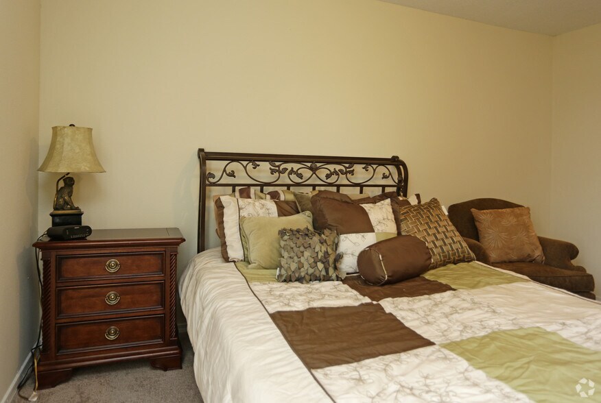 More Photos Of 1901 Lafayette St, Gretna Apartments For Sale