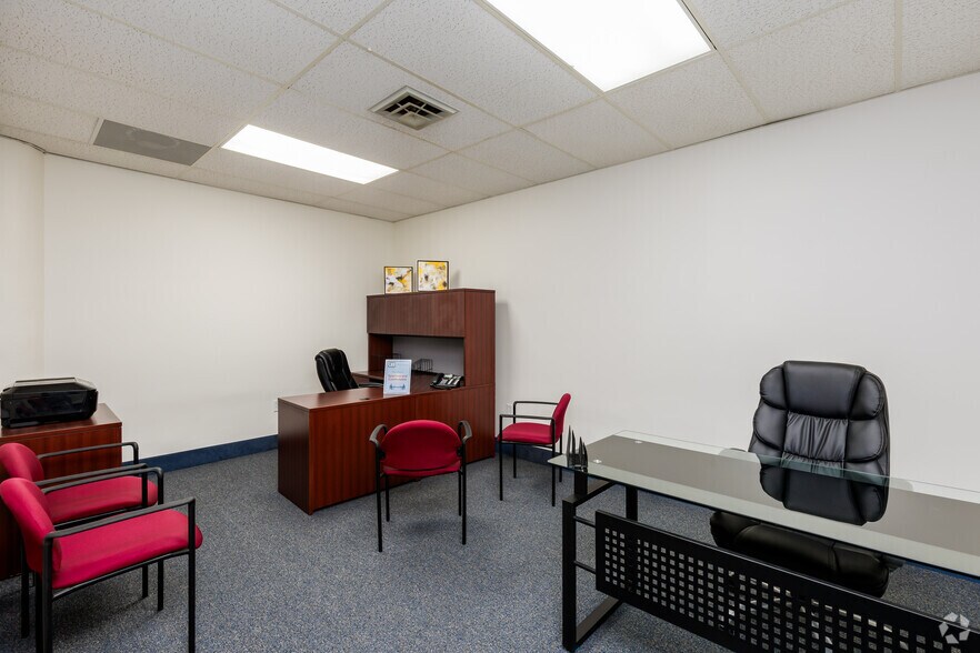 More Photos Of 900 Granby St, Norfolk Coworking Space