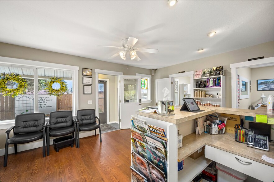 More Photos Of 401 N Stephen St, Clark Fork Storefront Retail Residential For Sale