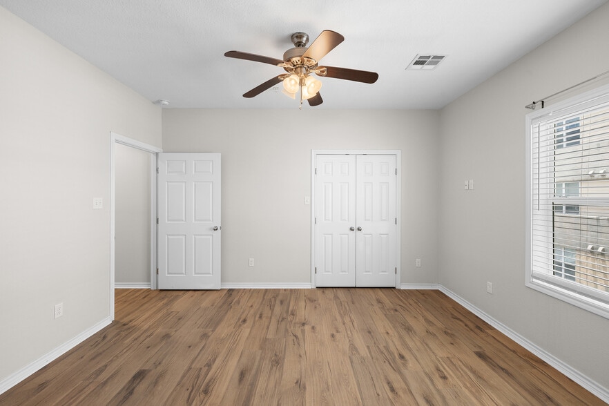 More Photos Of 307 Boyett St, College Station Apartments For Sale