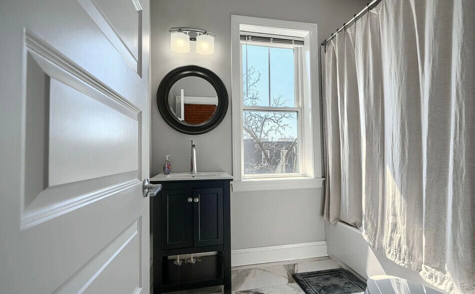 More Photos Of 635 E Fort Ave, Baltimore Specialty For Sale