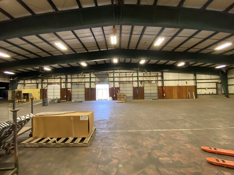 More Photos Of 1610 Waterworks Rd, Columbus Warehouse For Sale
