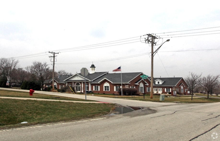 More Photos Of 7416-7420 S County Line Rd, Burr Ridge Office For Lease