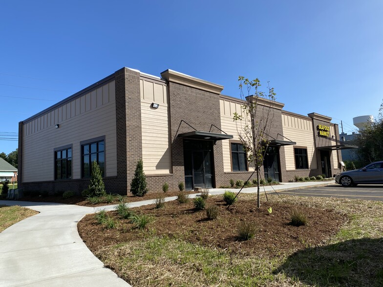 Primary Photo Of 463 W Main St, Rock Hill Storefront Retail Office For Lease