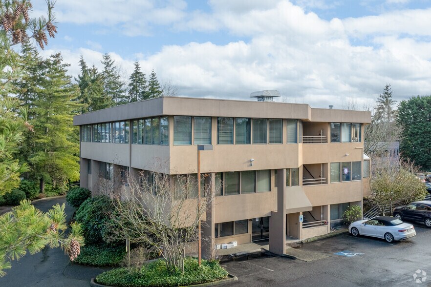 More Photos Of 11711 NE 12th St, Bellevue Office For Sale