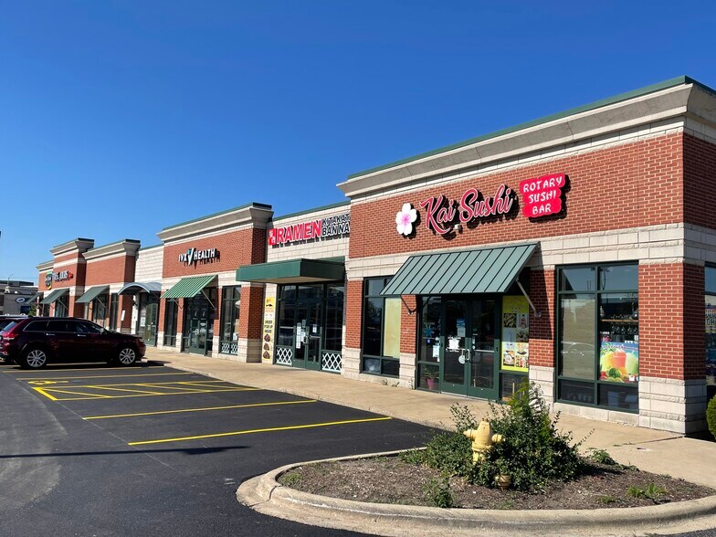 More Photos Of 2820 S Highland Ave, Lombard General Retail For Lease