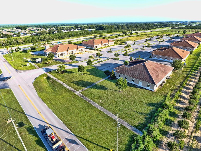 More Photos Of 2370 North Blvd W, Davenport Medical For Lease