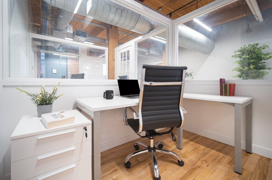 More Photos Of 215 Spadina Ave, Toronto Coworking Space