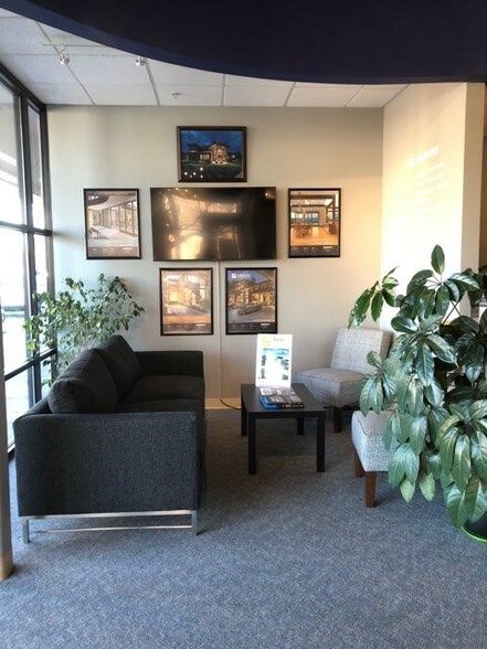 More Photos Of 103-201 University Blvd, Denver Unknown For Lease