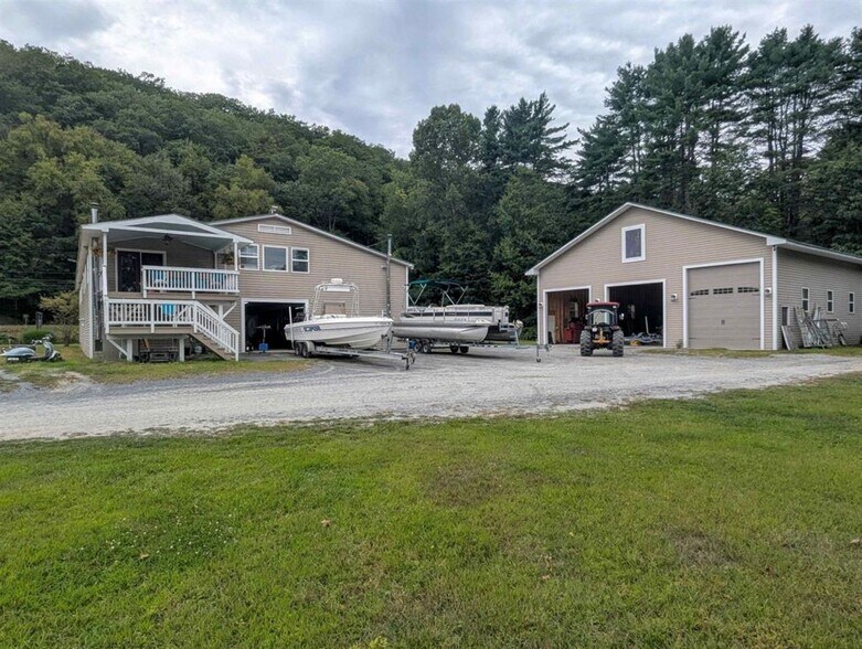 More Photos Of 225 Missing Link Rd, Bellows Falls Specialty For Sale