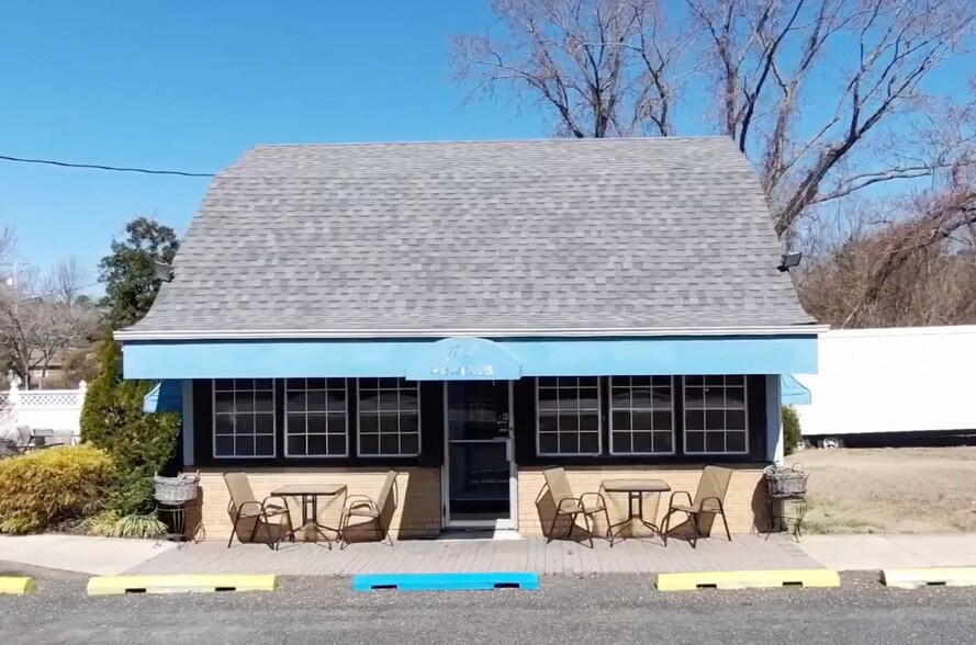 More Photos Of 341 W White Horse Pike, Egg Harbor City Restaurant For Sale