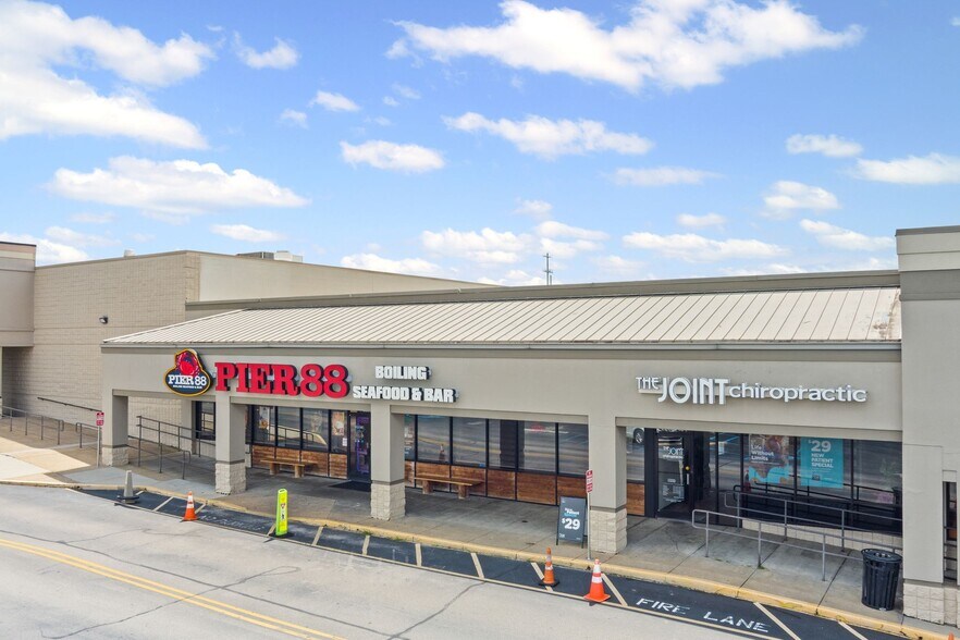 More Photos Of 2288 Gunbarrel Rd, Chattanooga Unknown For Lease