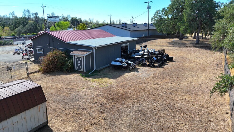 More Photos Of 2900 Cascade Blvd, Shasta Lake Service For Sale