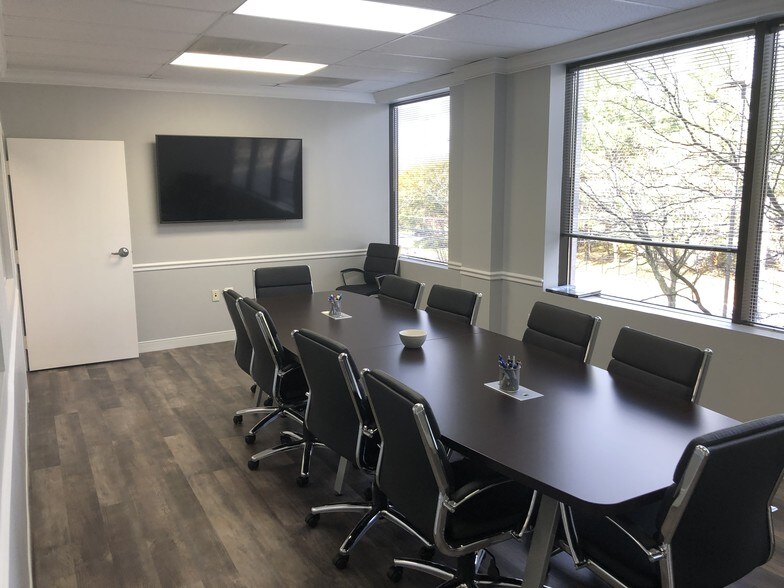 More Photos Of 25 Hooks Ln, Pikesville Office For Sale