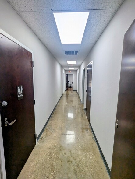 More Photos Of 3600 William D Tate Ave, Grapevine Medical For Lease