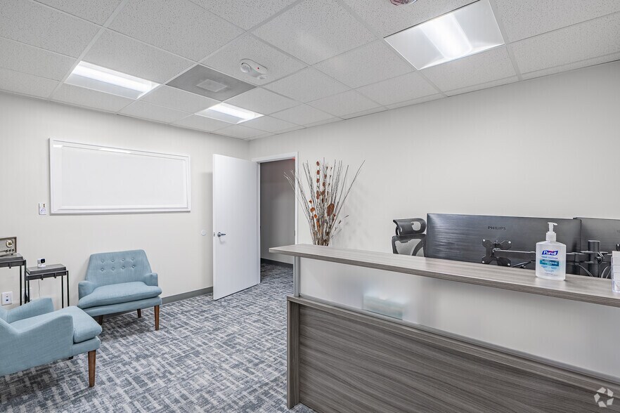 More Photos Of 8751 W Broward Blvd, Plantation Office For Sale