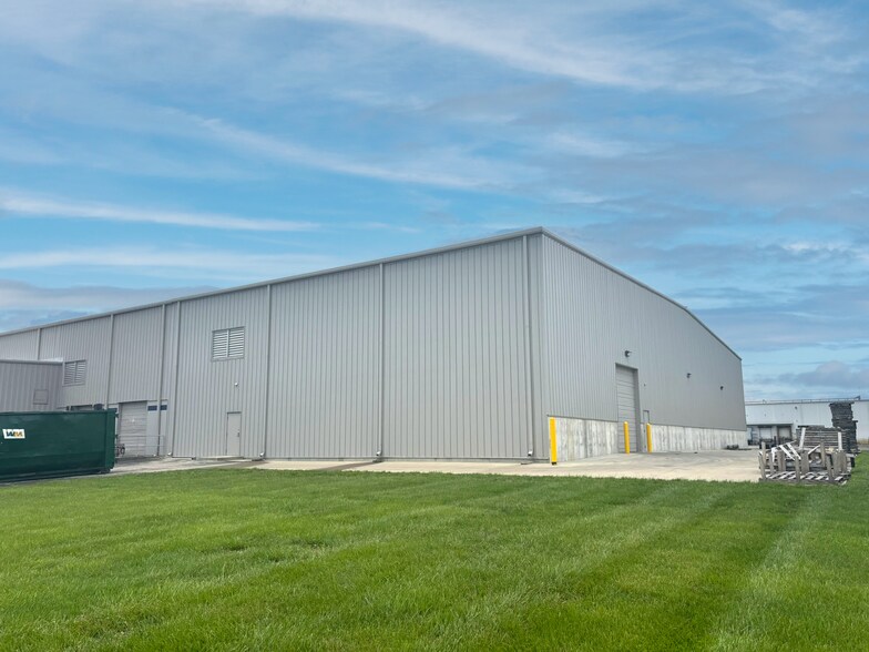 More Photos Of 8301 Cane Run Rd, Louisville Warehouse For Sale