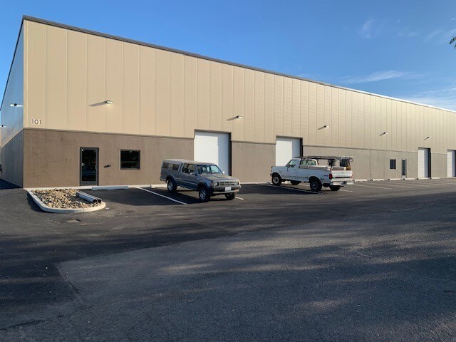 More Photos Of 101 Butterfield Rd, Yakima Warehouse For Lease