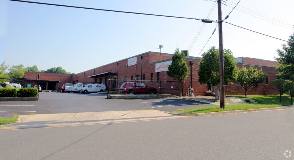 More Photos Of 5150 Lawrence Pl, Hyattsville Industrial For Sale