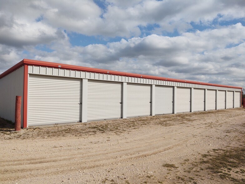 More Photos Of 108 Co 422 rd, Premont Specialty For Sale