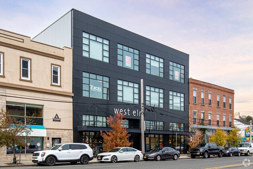 More Photos Of 333 15th St, Hoboken Office For Lease