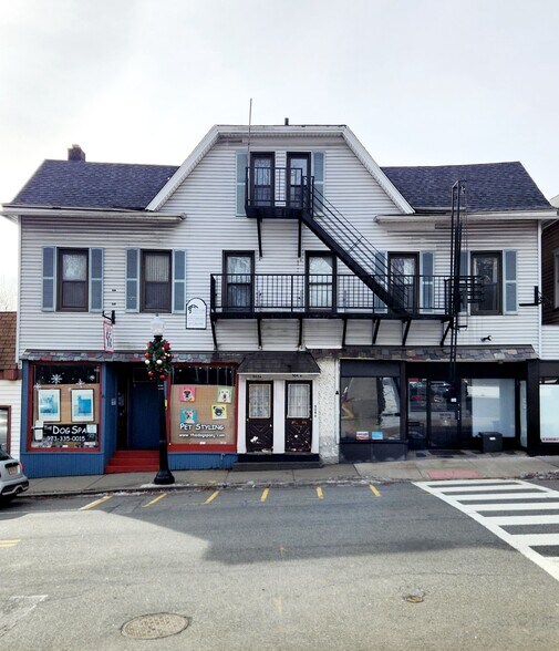 More Photos Of 816 Main St, Boonton Storefront Retail Residential For Lease