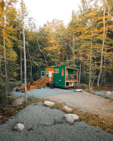 More Photos Of 650 Lost River Rd, North Woodstock Hotel For Sale