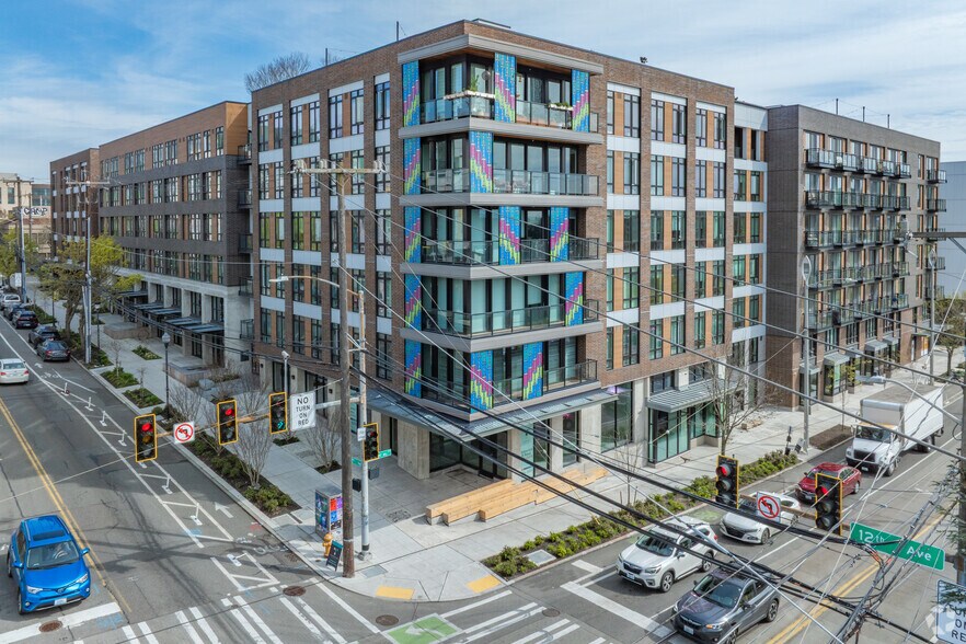 Primary Photo Of 104 12th Ave, Seattle Apartments For Lease