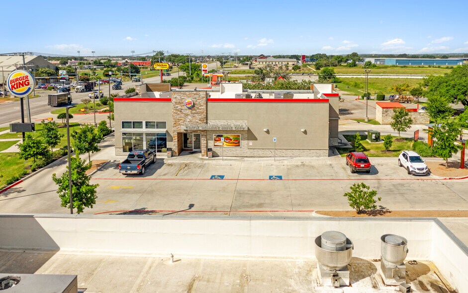 More Photos Of 1450 S Water St, Burnet Fast Food For Sale