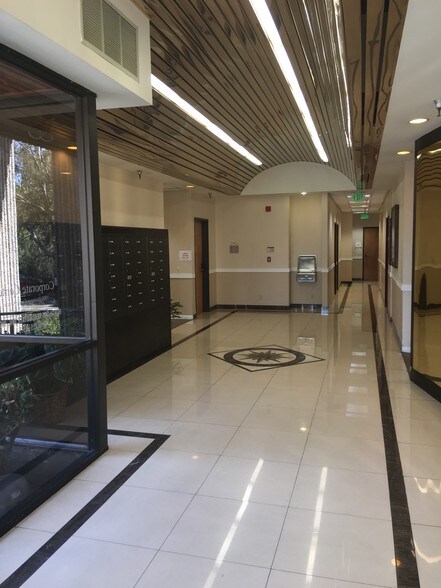 More Photos Of 1000 Business Center Cir, Newbury Park Loft Creative Space For Lease